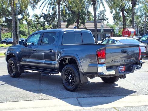 Used 2022 Toyota Tacoma SR5 RWD image 2