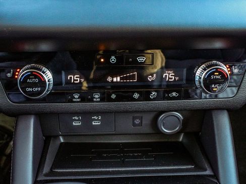 New 2026 Mitsubishi Outlander Trail Edition image 23