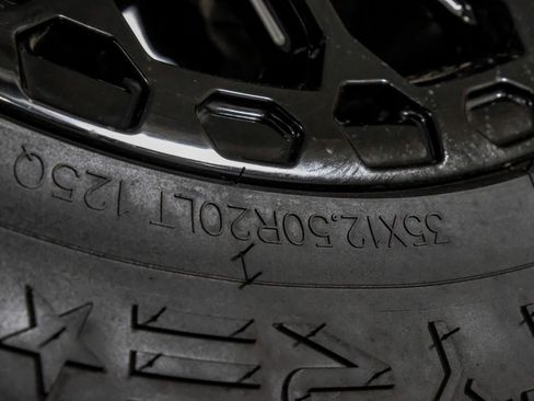 Used 2023 Ford F250 Lariat w/ Lariat Ultimate Package image 57