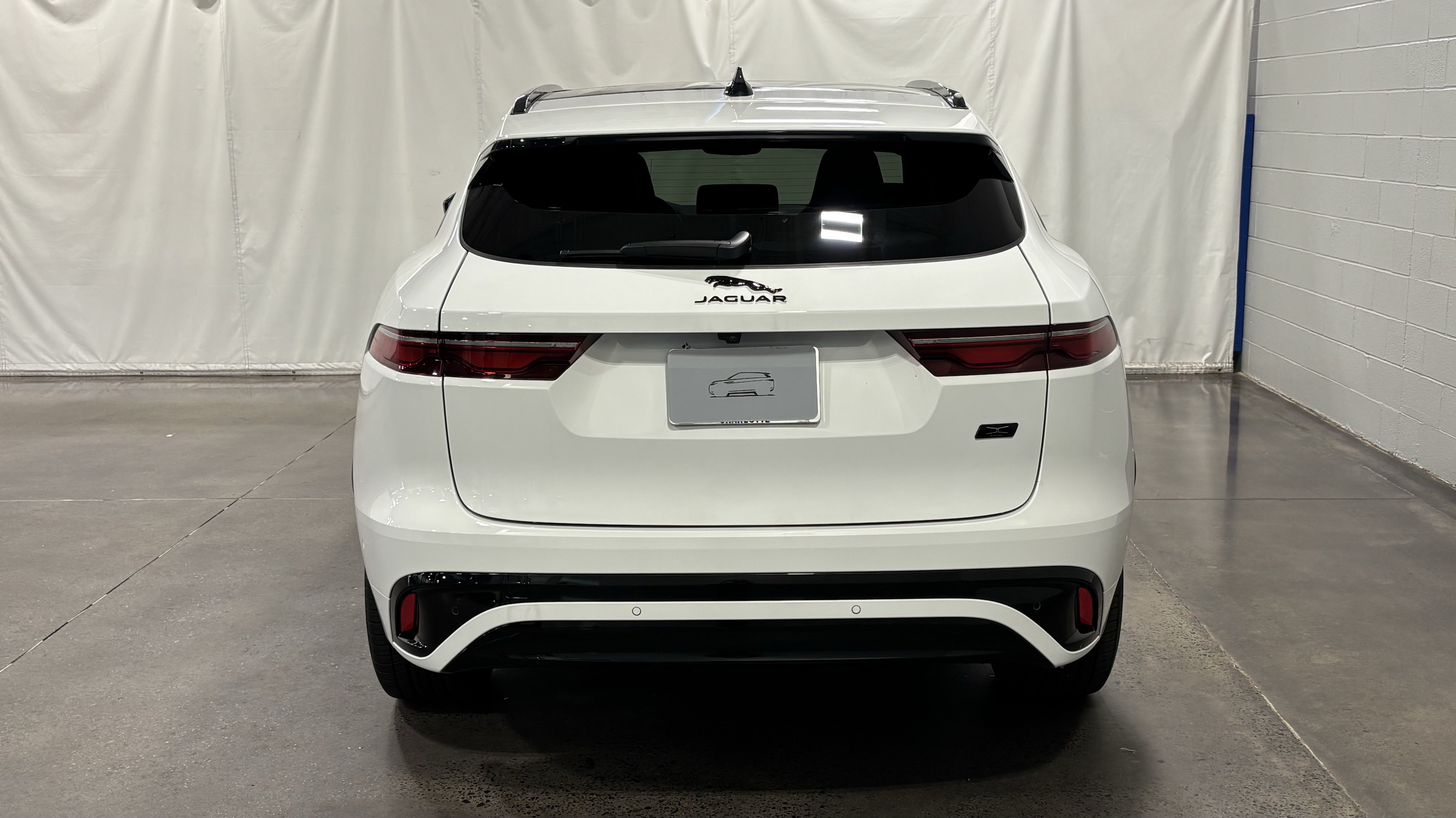 New 2026 Jaguar F-PACE R-Dynamic S AWD/4WD image 8