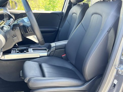 Certified 2026 Mercedes-Benz GLB 250 4MATIC image 18