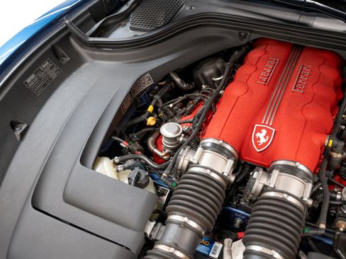 Used 2010 Ferrari California image 80