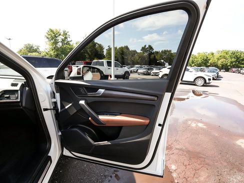 Used 2024 Audi Q5 2.0T Premium AWD/4WD image 14