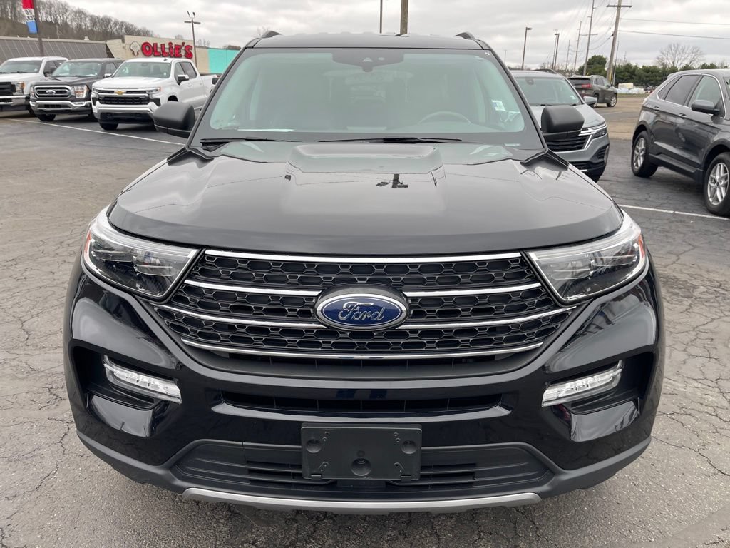 Used 2022 Ford Explorer XLT w/ Equipment Group 202A AWD/4WD image 5