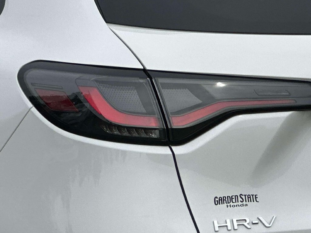Certified 2025 Honda HR-V Sport image 8