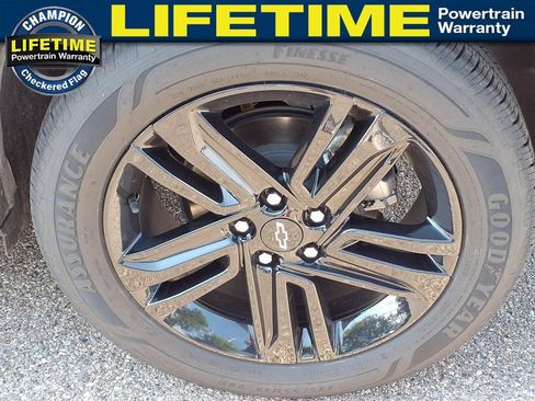 Used 2024 Chevrolet Trax ACTIV w/ Driver Confidence Package FWD image 9