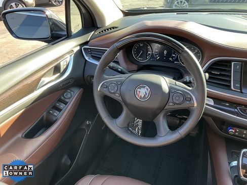 Used 2020 Buick Enclave Avenir w/ Avenir Technology Package image 40