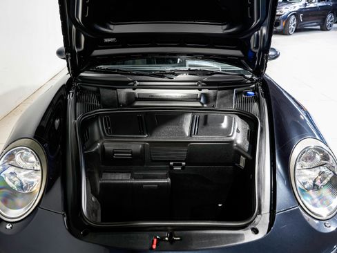 Used 2006 Porsche 911 Carrera 4 image 38