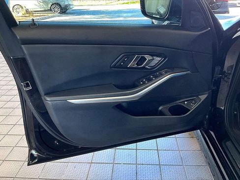 Used 2024 BMW 330e xDrive image 2