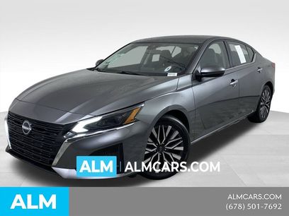 Used 2023 Nissan Altima 2.5 SV