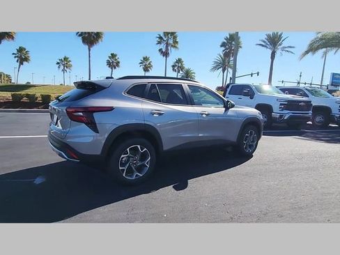 New 2026 Chevrolet Trax LT w/ Driver Confidence Package image 28