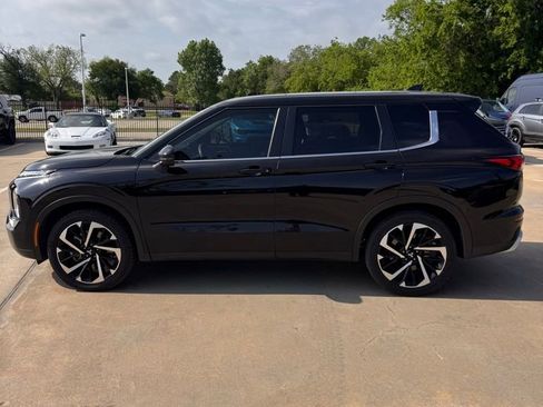 Used 2024 Mitsubishi Outlander SE image 4