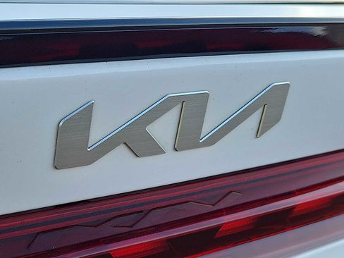 Used 2023 Kia K5 GT image 29