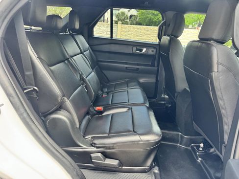 Used 2021 Ford Explorer 4WD Police Interceptor image 10