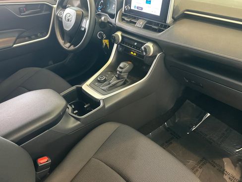 Certified 2025 Toyota RAV4 LE image 16