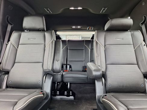 Certified 2025 Cadillac Escalade Premium Luxury AWD/4WD image 26