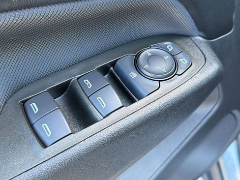 Certified 2023 Chevrolet Equinox RS FWD image 21