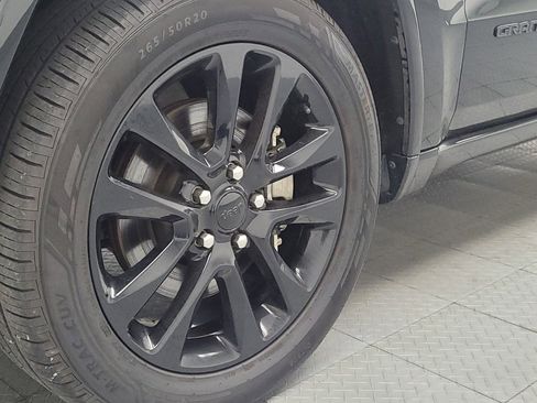 Used 2021 Jeep Grand Cherokee Laredo X RWD image 31