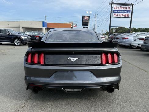 Used 2017 Ford Mustang Premium RWD image 5
