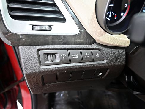 Used 2018 Hyundai Santa Fe Sport AWD/4WD image 9