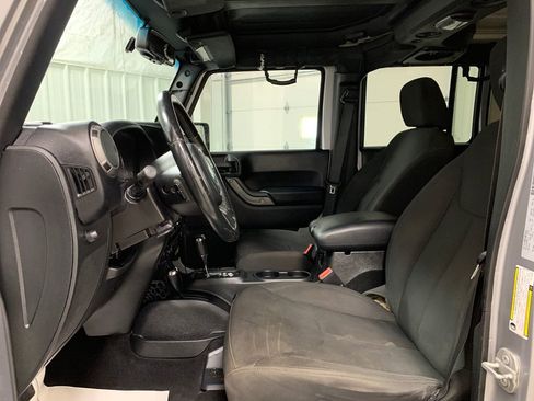 Used 2015 Jeep Wrangler Unlimited Sport w/ Quick Order Package 24S image 17