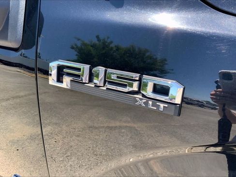 Used 2015 Ford F150 XLT w/ Equipment Group 302A Luxury AWD/4WD image 10