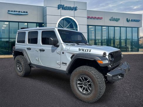 Used 2024 Jeep Wrangler Unlimited Sport image 1
