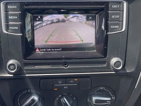 Used 2018 Volkswagen Jetta S FWD image 12