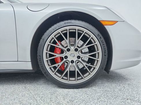 Used 2017 Porsche 911 Carrera 4S image 34
