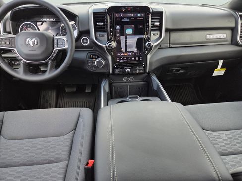 New 2026 RAM 1500 Big Horn AWD/4WD image 9