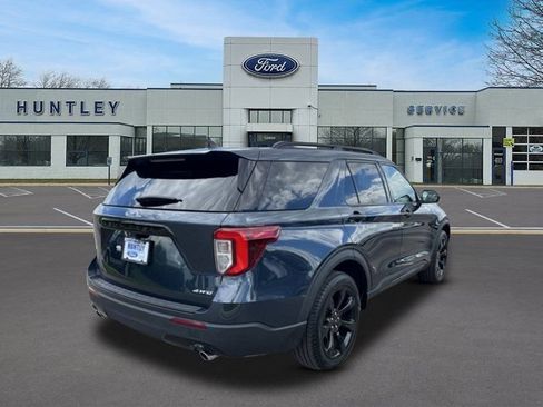 Used 2023 Ford Explorer ST-Line AWD/4WD image 4