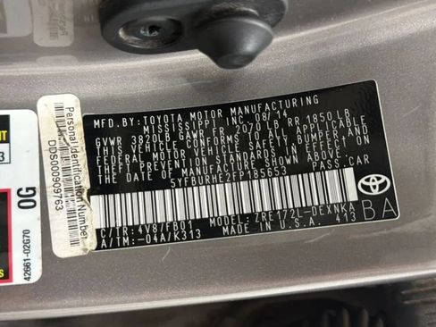 Used 2015 Toyota Corolla LE FWD image 24