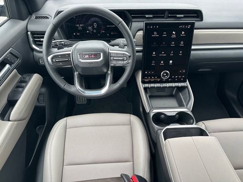 New 2026 GMC Terrain Elevation w/ Elevation Premium Package FWD image 24