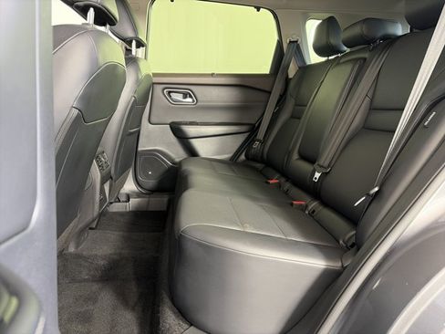 Certified 2023 Nissan Rogue SV w/ SV Premium B Package AWD/4WD image 7