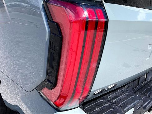 New 2025 Toyota Tundra Platinum AWD/4WD image 14