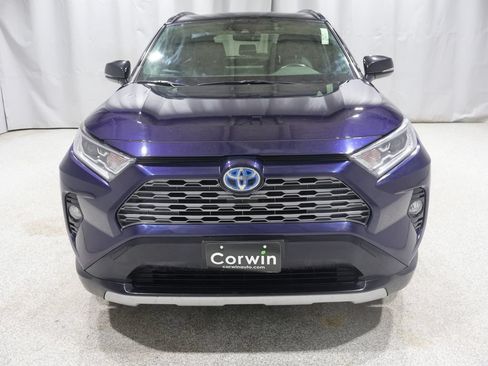Used 2019 Toyota RAV4 XSE w/ XSE Weather Package AWD/4WD image 9