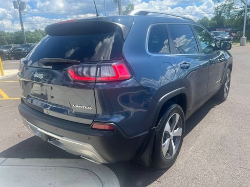 Used 2021 Jeep Cherokee Limited w/ Trailer Tow Group AWD/4WD image 10