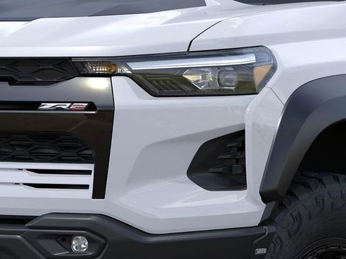 New 2026 Chevrolet Colorado ZR2 image 10