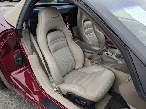 Used 2003 Chevrolet Corvette Convertible w/ Preferred Equipment Group1 image 33