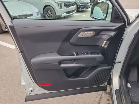 New 2027 Kia Telluride S image 5