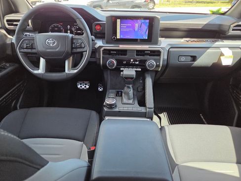 Used 2026 Toyota Tacoma TRD Sport AWD/4WD image 5