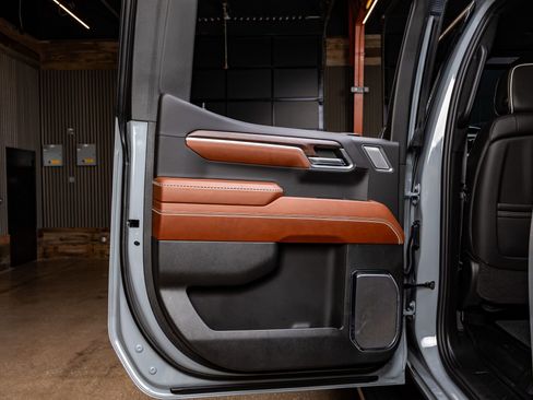 Used 2024 GMC Sierra 1500 Denali Ultimate image 38