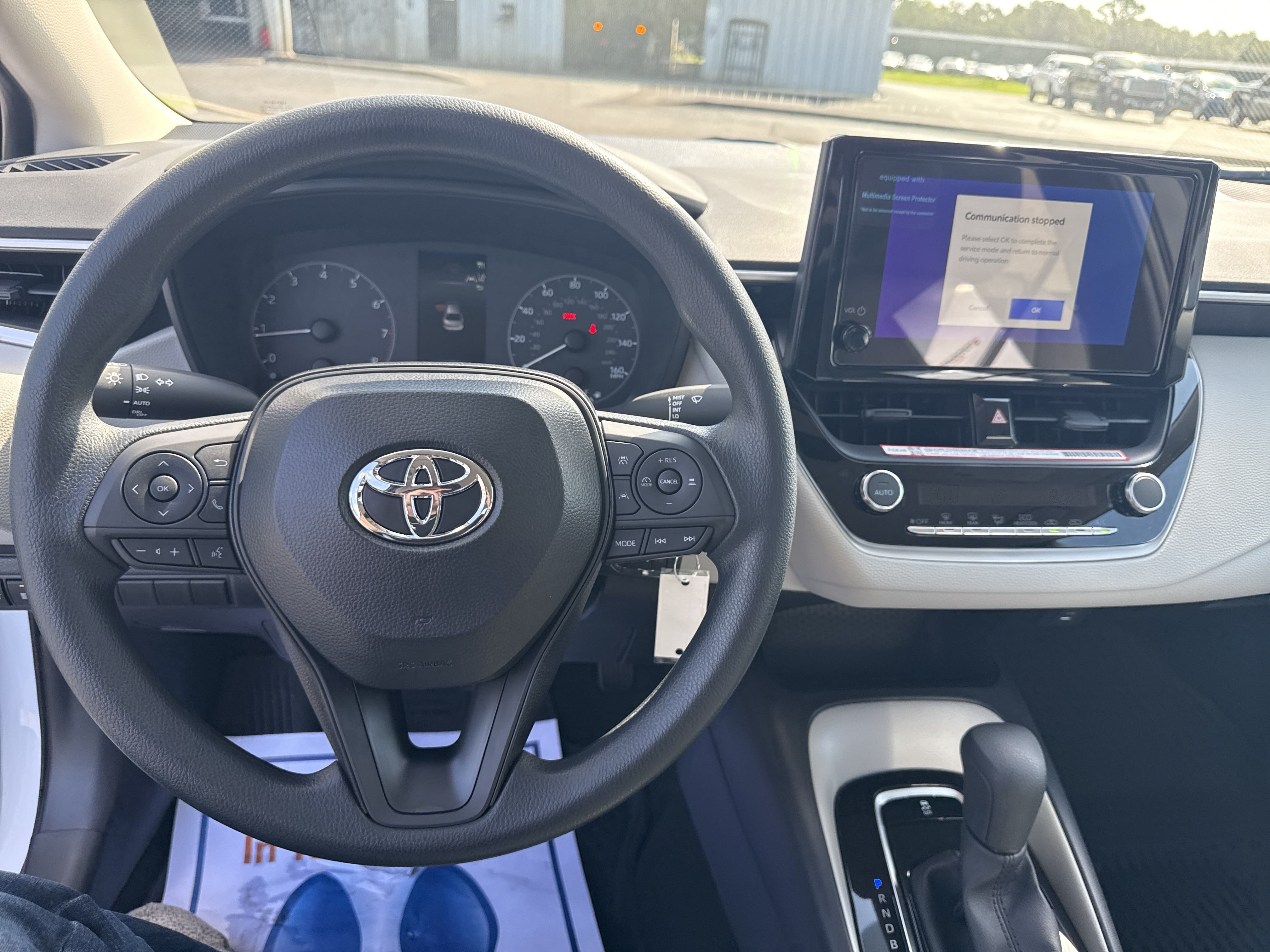 Used 2025 Toyota Corolla LE FWD image 16