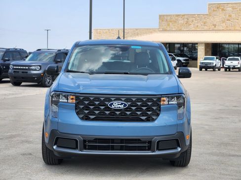 New 2026 Ford Maverick XLT w/ XLT Luxury Package FWD image 6