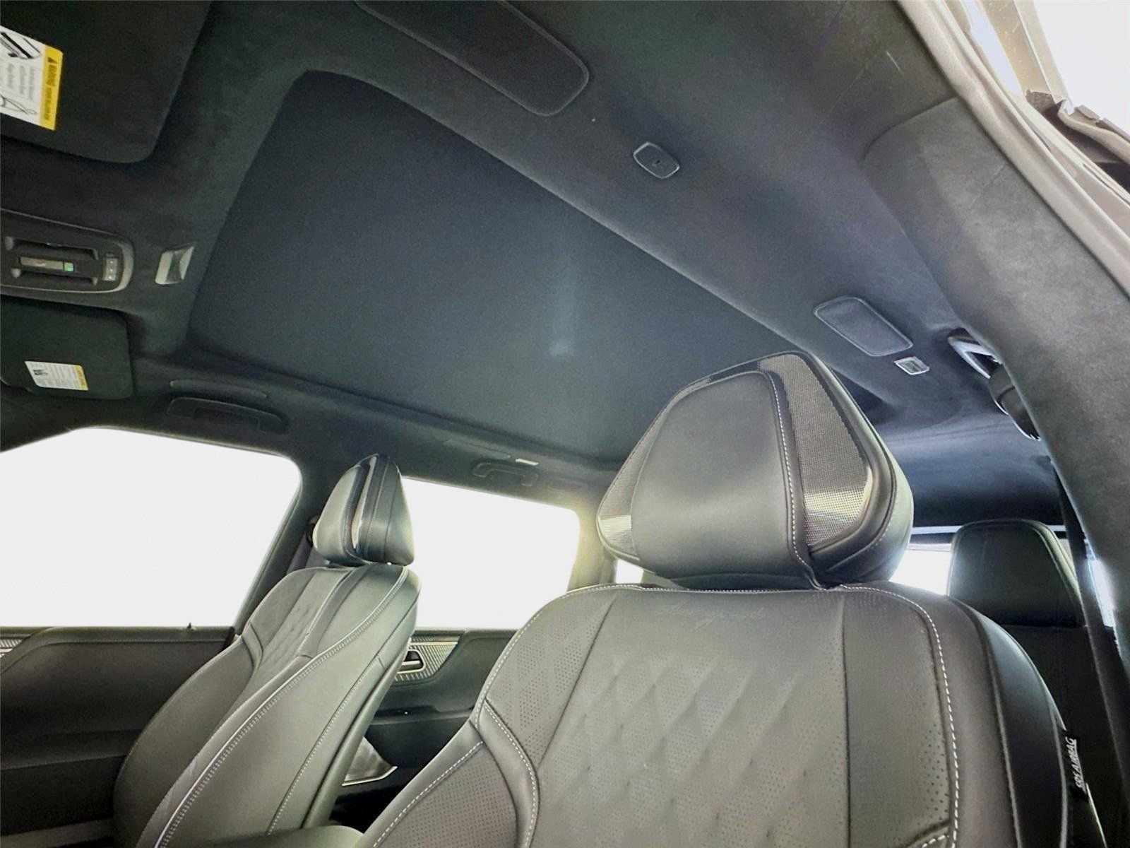 Used 2026 INFINITI QX80 Autograph w/ Premium Cargo Package AWD/4WD image 14
