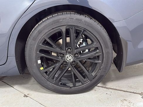 New 2026 Toyota Camry SE image 23