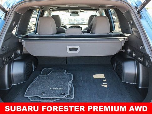 Used 2025 Subaru Forester Premium AWD/4WD image 26