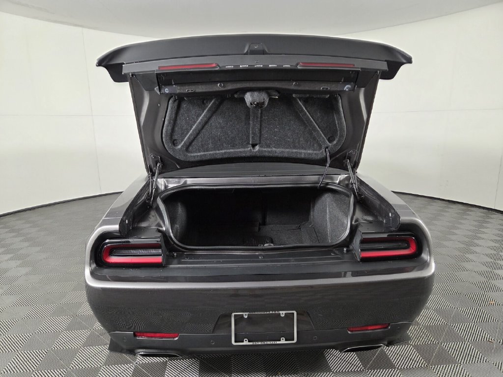 Used 2022 Dodge Challenger R/T Scat Pack RWD image 23