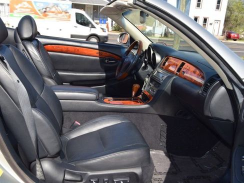 Used 2004 Lexus SC 430 Convertible image 24
