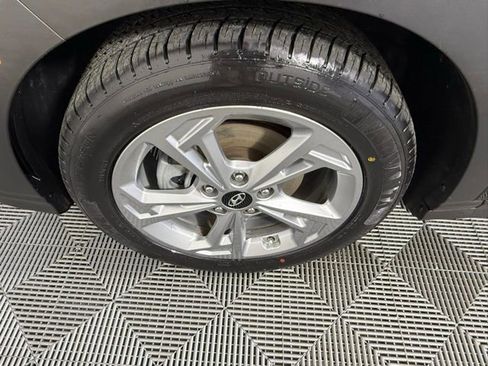 Used 2022 Hyundai Kona SEL image 13